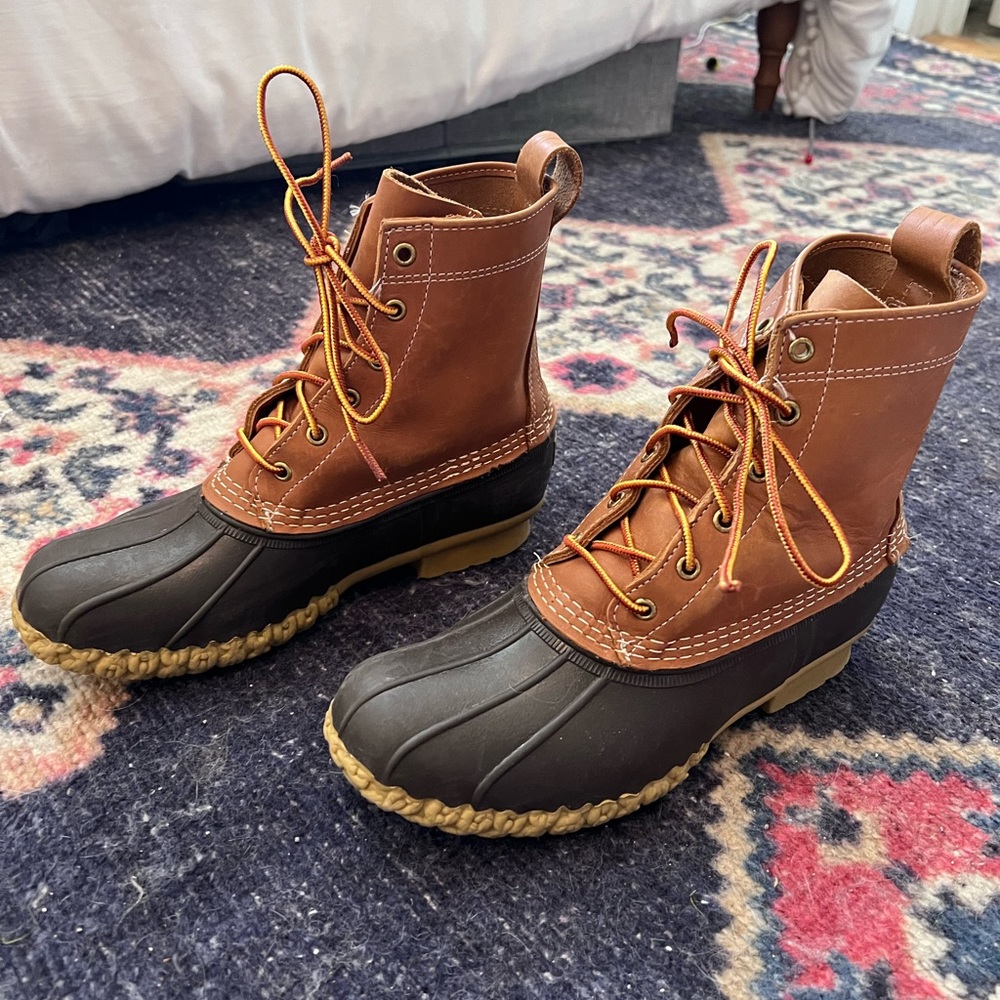 Women’s Bean Duck Boots 8” size 10